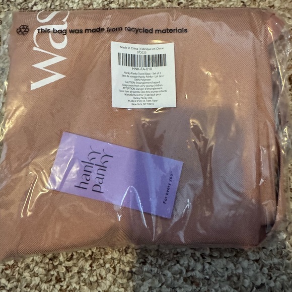 Hanky Panky Set of 2 Travel Bags - Picture 2 of 2